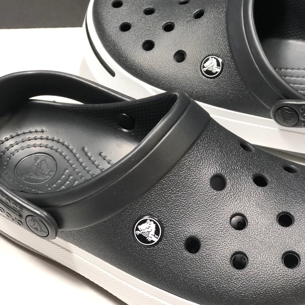 NEW🖤CROCS Classic Clog - Picture 5 of 12
